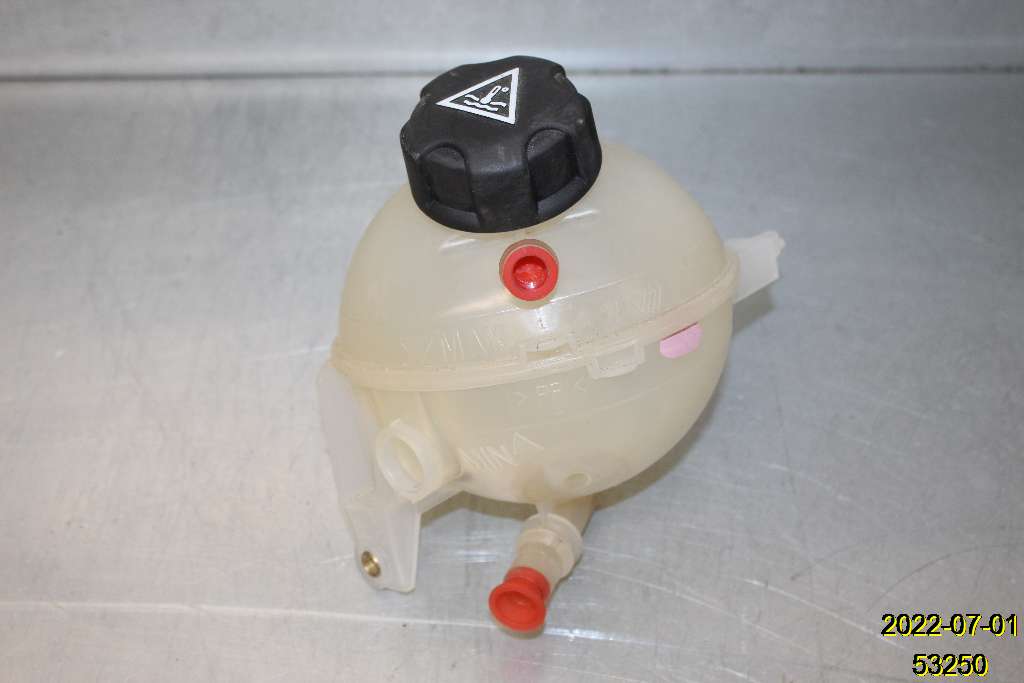 Ausgleichsbehälter PEUGEOT 5008 (0U_, 0E_)