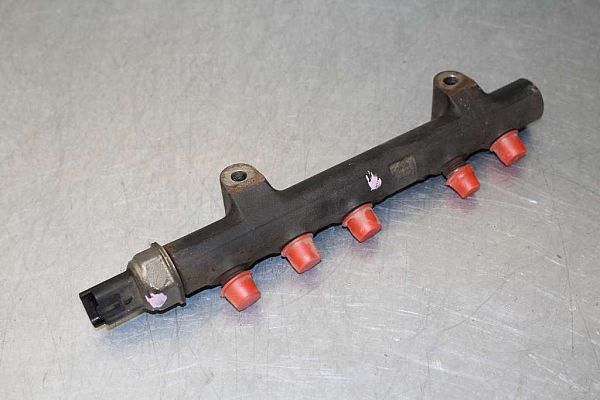 Rail bro / indsprøjtningsdyserør VOLVO C30 (533)