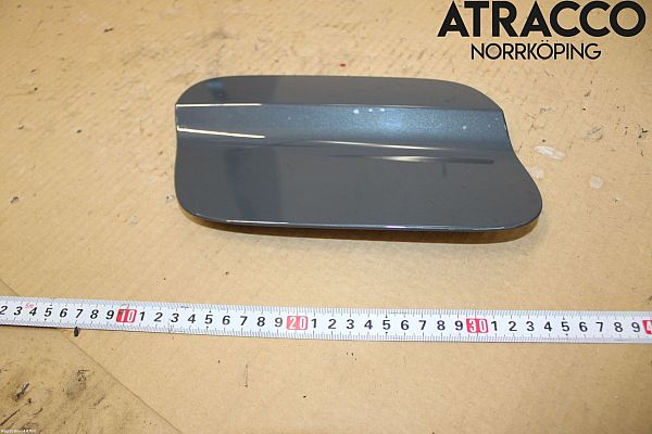 5NA-809-909 : Tankdæksel og Benzinklap - Autoparts24