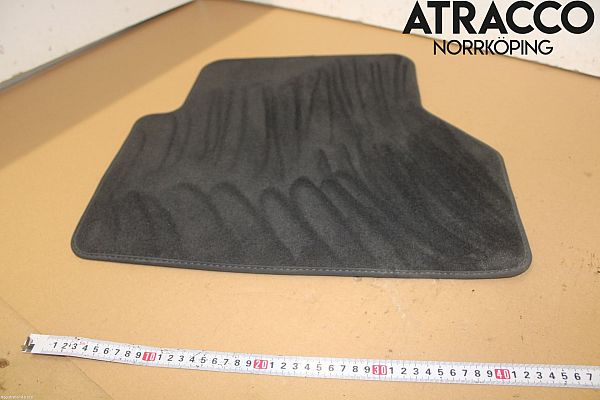 tapis -revêtement de sol AUDI A6 (4A2, C8)
