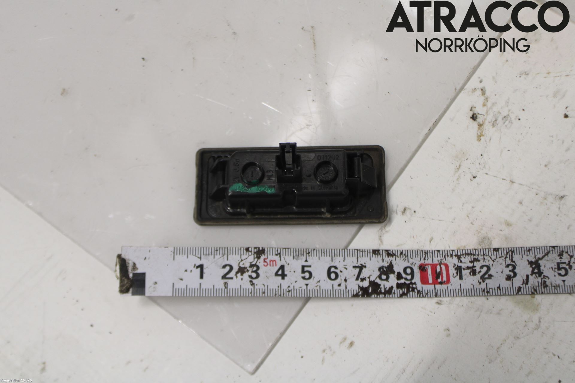 OEM Rear License Plate Light For 2010-2014 VW Jetta Sportwagen – Part 1K9943021D