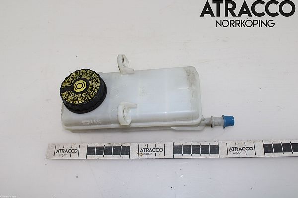 Brake liquid container CITROËN C4 I (LC_)