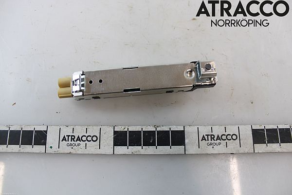 Wzmacniacz antenowy AUDI A3 Sportback (8YA)