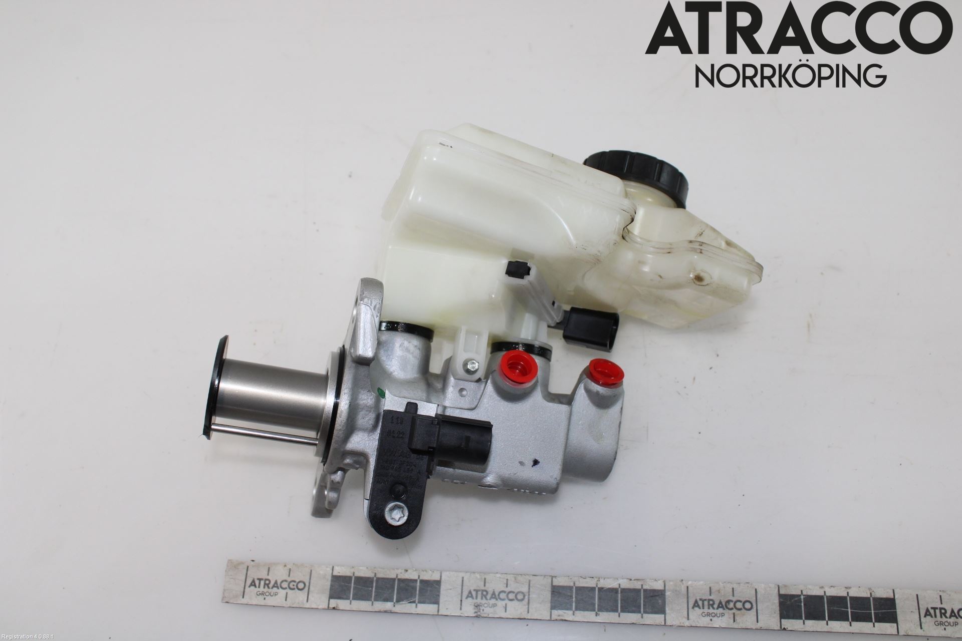 5Q1614019AD : Brake - Master cylinder - Autoparts24 5Q1614019AD : Brake - Master cylinder - Autoparts24