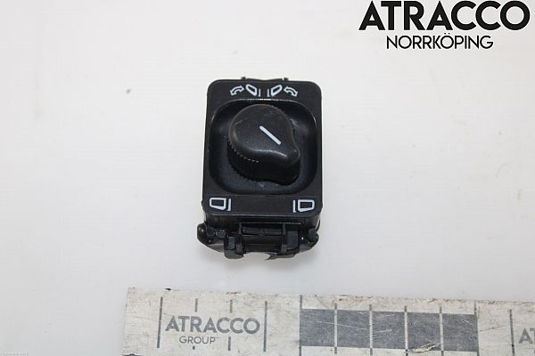 Wing mirror - switch MERCEDES-BENZ S-CLASS (W140)