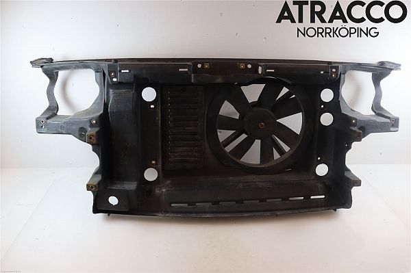 Radiator support panel