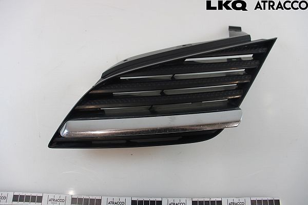 Grill / gitter NISSAN PRIMERA Hatchback (P12)