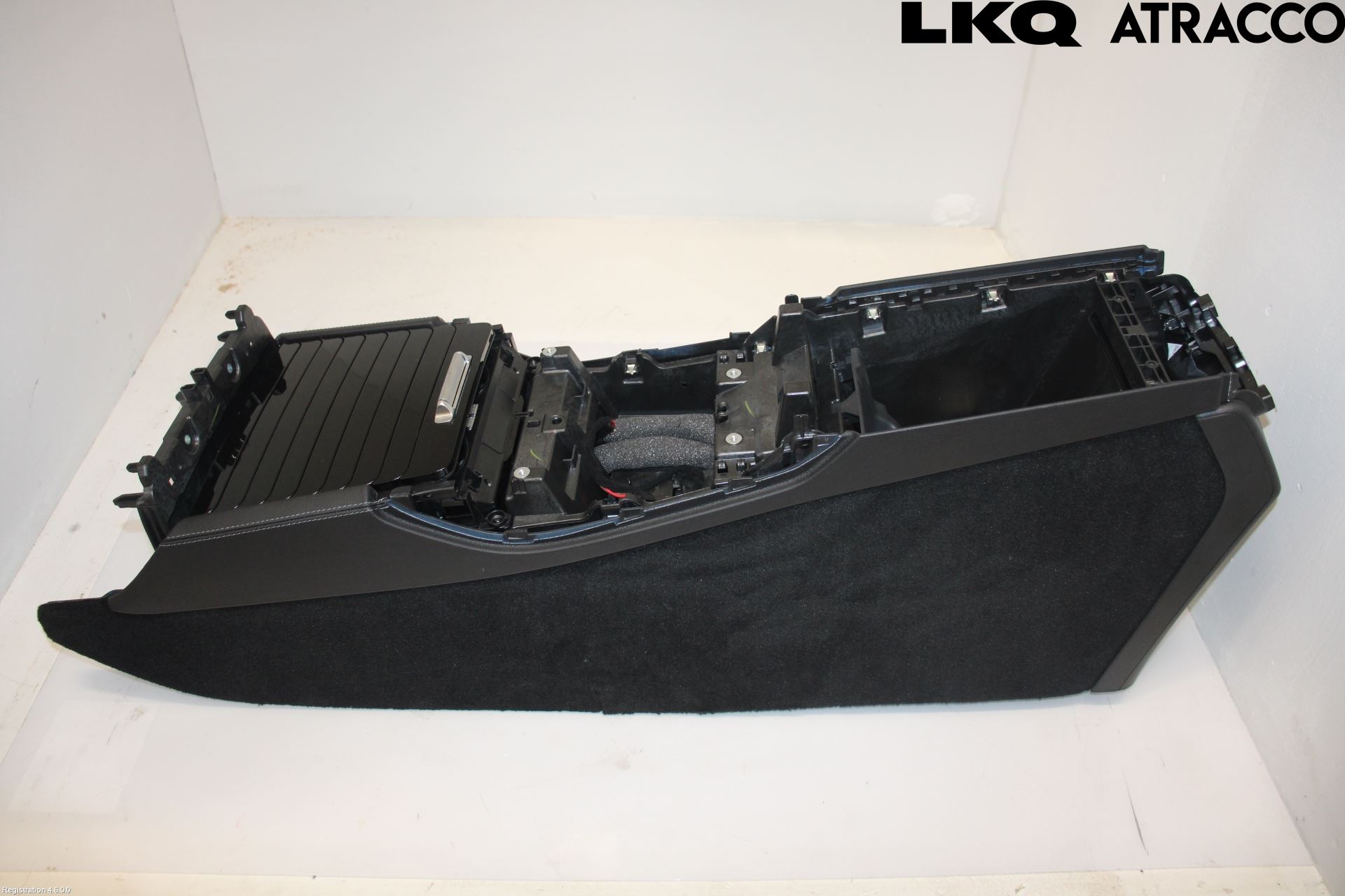 Mercedes-Benz GLE (V167) Center console A16768913009H42