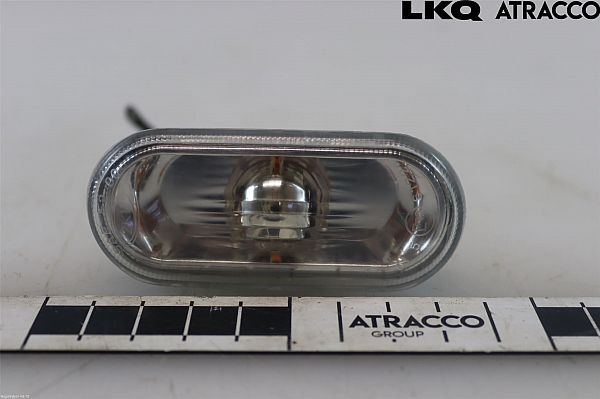 clignotant dans aile avant VW GOLF Mk IV (1J1)
