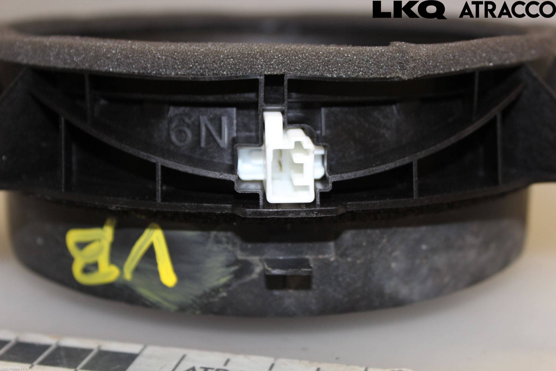 Toyota COROLLA Hatchback (_E21_, _EA1_, _EH1_) Speakers 86160