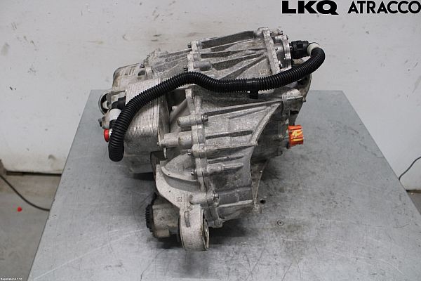 Motor - elektrisk - foran TESLA MODEL Y (5YJY)