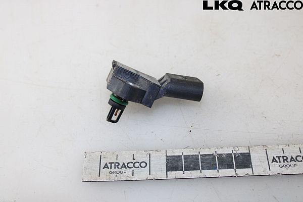 common rail (Injectie) / Verstuiver Brug SEAT IBIZA Mk V (KJ1)