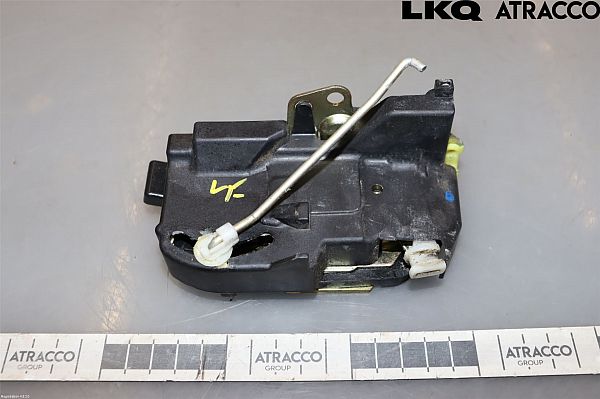Door lock TOYOTA STARLET (_P9_)