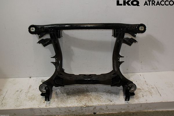 Bakaksel feste travers/ramme MG MG 4