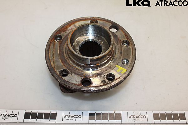 Radnabe vorn links und rechts gleich SAAB 9-5 Estate (YS3E)