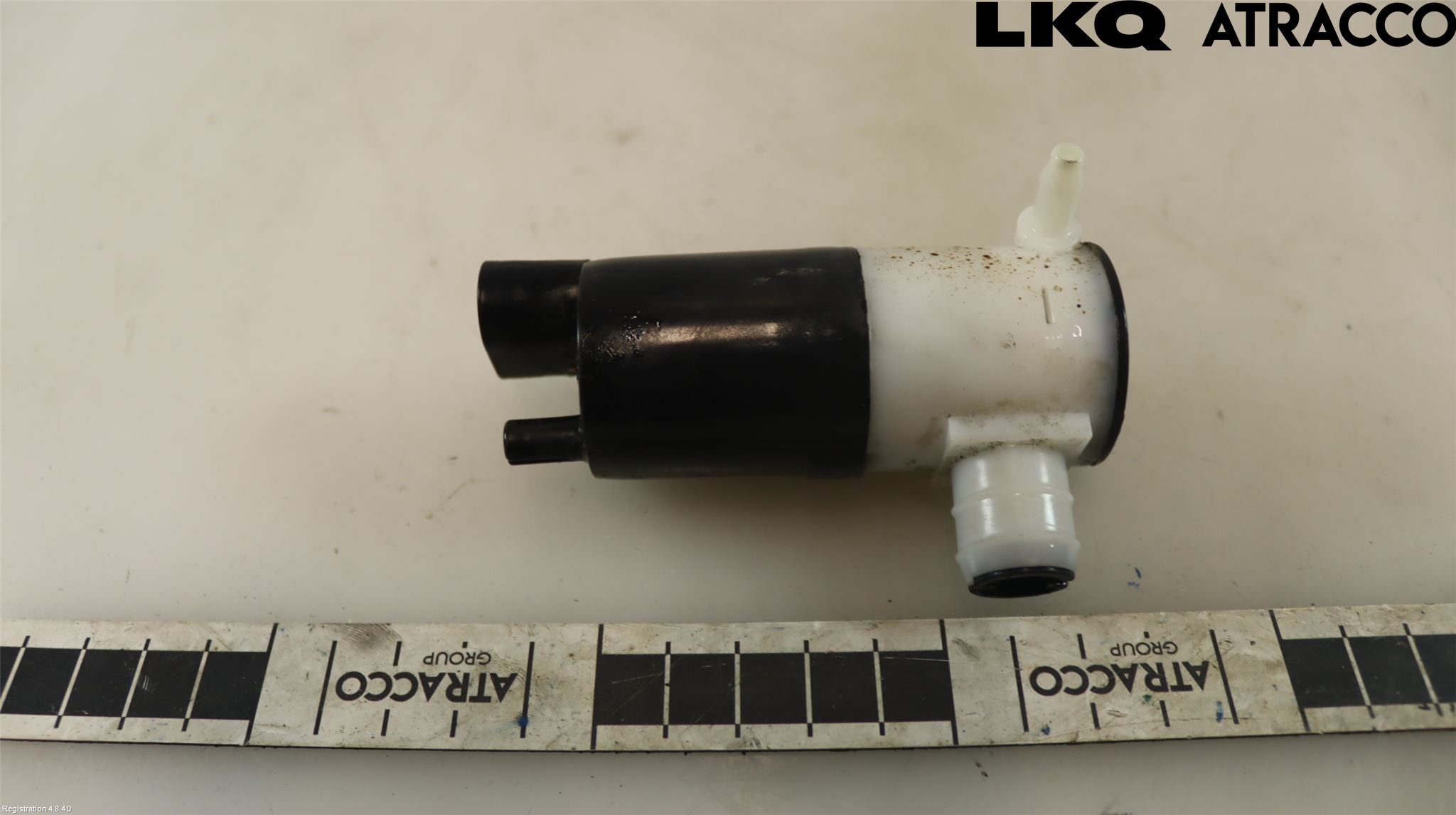 Wischwaschmotor CADILLAC ESCALADE