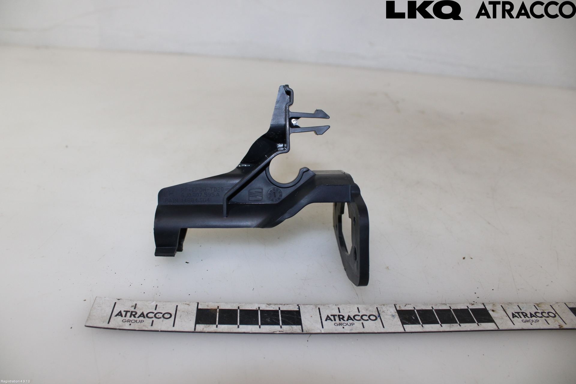 Dysza spryskiwacza reflektora SEAT IBIZA Mk IV (6J5, 6P1)