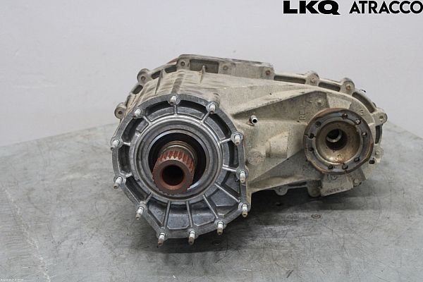 Transfer case housing