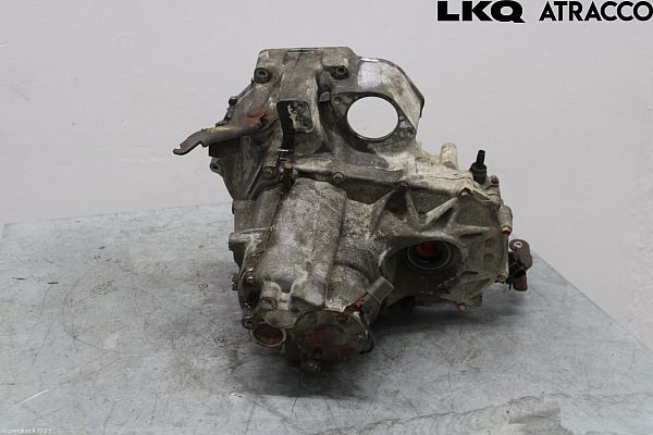 Schaltgetriebe NISSAN SUNNY Mk II Hatchback (N13)