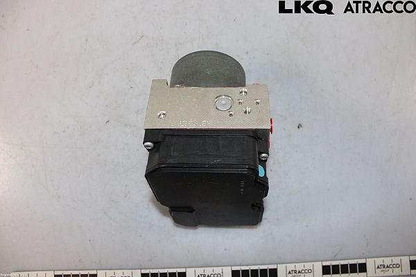 Isuzu - ABS pomp - Autoparts24