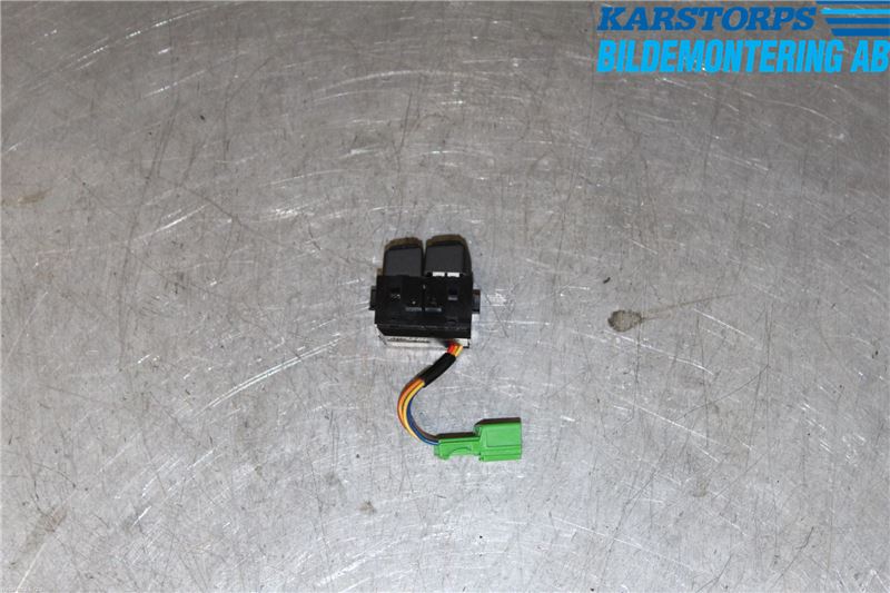 Kontakt - ESP VOLVO V50 (545)