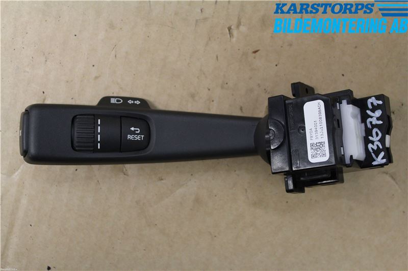 Kontakt - blinklys VOLVO V60 I (155, 157)