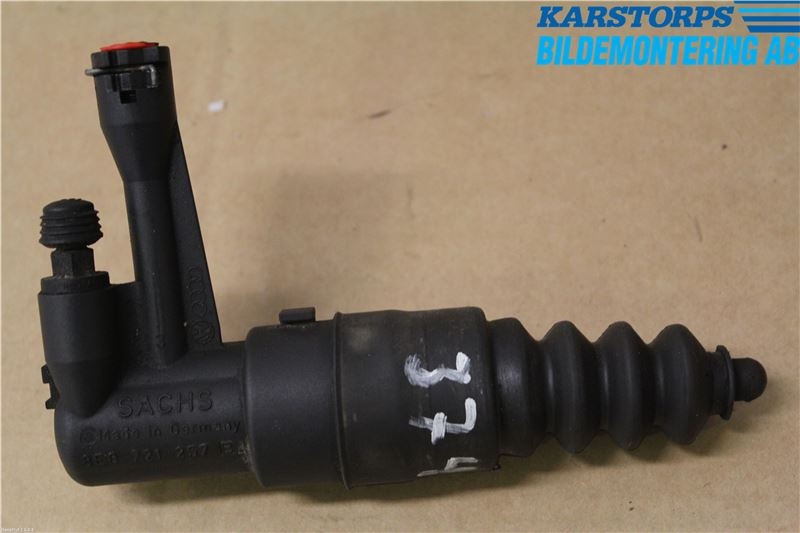 Kobling - slavecylinder AUDI A6 (4B2, C5)