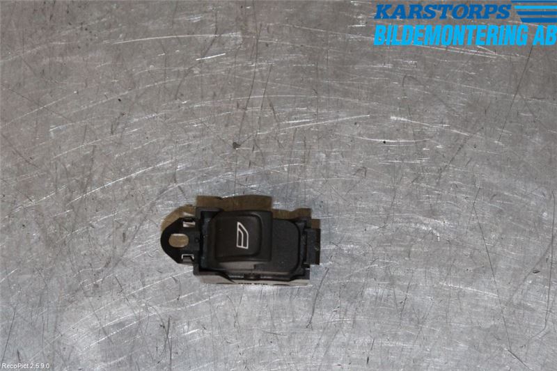 Przełącznik podnoszenia szyb VOLVO C30 (533)