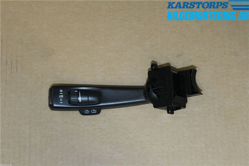 Kontakt - visker VOLVO V50 (545)