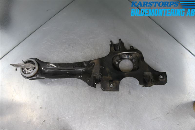 Wheel hub spindle