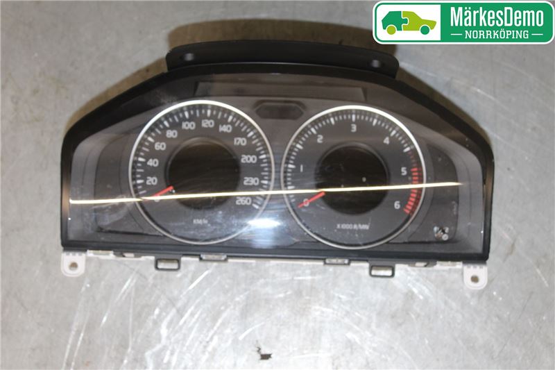 Instrument cluster VOLVO V60 I (155)