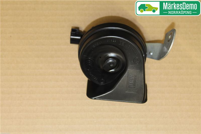 Horn VOLVO V40 Hatchback (525, 526)