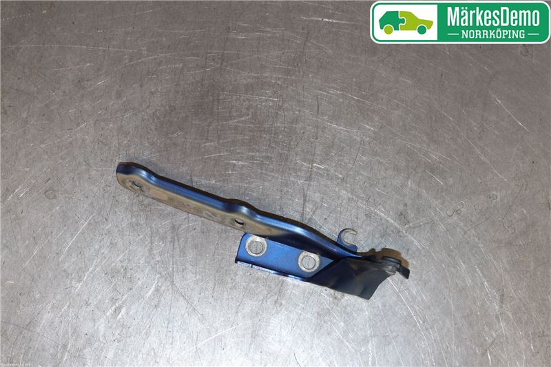 Hub hinges VW SCIROCCO (137, 138)