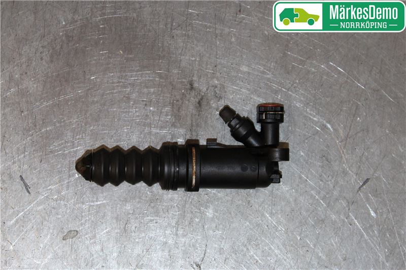 Koppeling hulp cilinder of Druklager AUDI A6 Avant (4F5, C6)