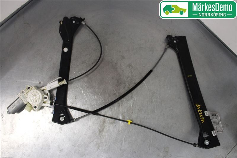 Lève-Vitre Electrique Avant Gauche Pour Mercedes CLK C209 - Pièce D'Origine A2097200746 - Occasion Allemagne