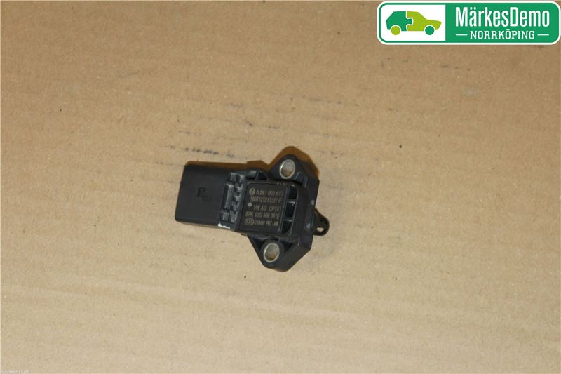 common rail (Injectie) / Verstuiver Brug VW GOLF VII Estate (BA5, BV5)
