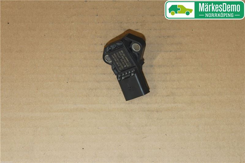 common rail (Injectie) / Verstuiver Brug VW GOLF VII (5G1, BQ1, BE1, BE2)