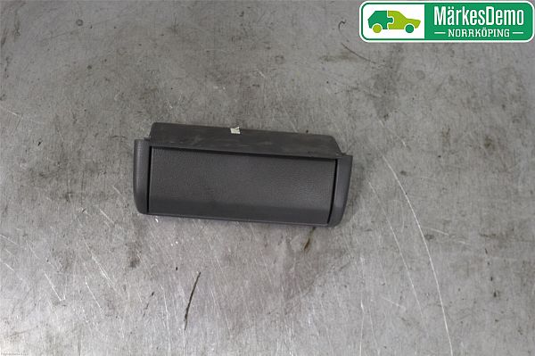 Radio – obudowa RENAULT CLIO   (B/C57_, 5/357_)