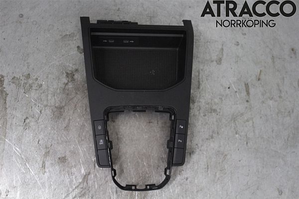 Radio - front plate SEAT ARONA (KJ7)