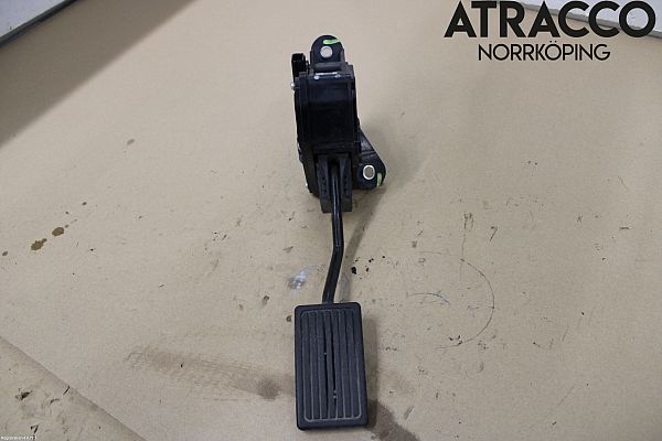 Accelerator pedal HONDA CR-V Mk III (RE_)
