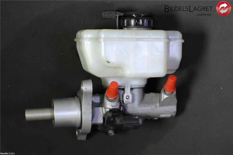 Brake - Master cylinder AUDI A3 Sportback (8PA)