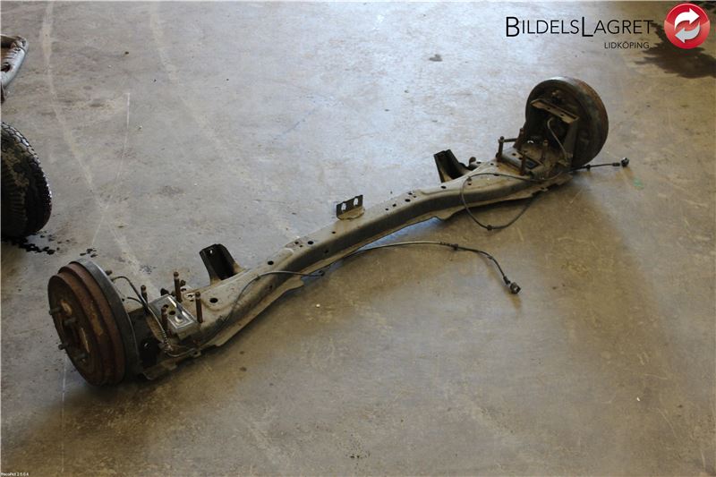 Rear axle assembly - complete NISSAN NV200 / EVALIA Bus