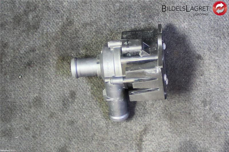 Water pump AUDI A4 Avant (8K5, B8)