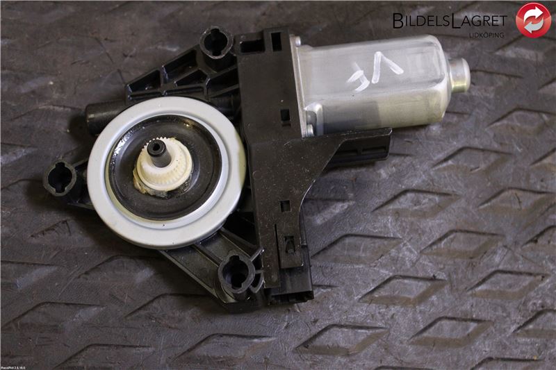 Portierruitmotor VOLVO V60 I (155, 157)