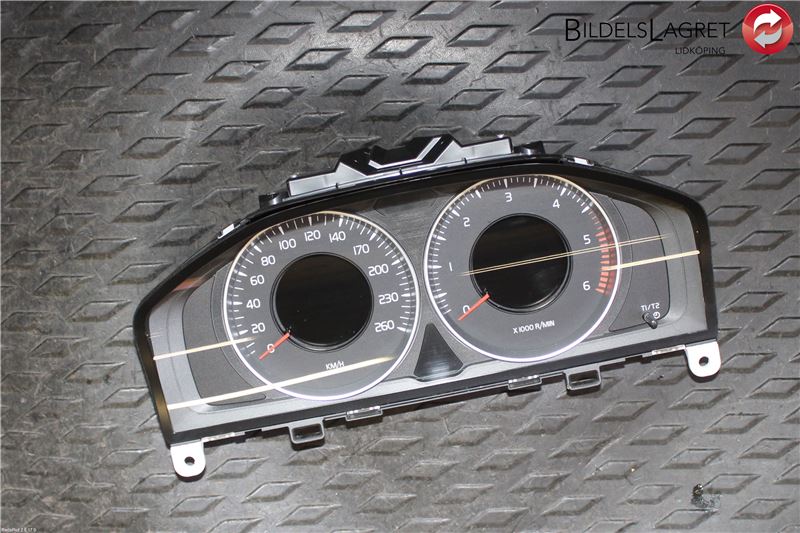 Instrument cluster VOLVO V60 I (155)