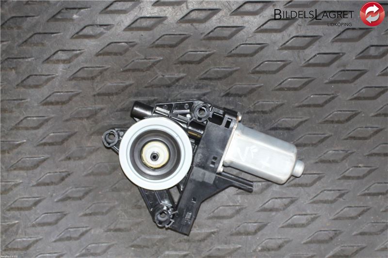 Portierruitmotor VOLVO V60 I (155, 157)