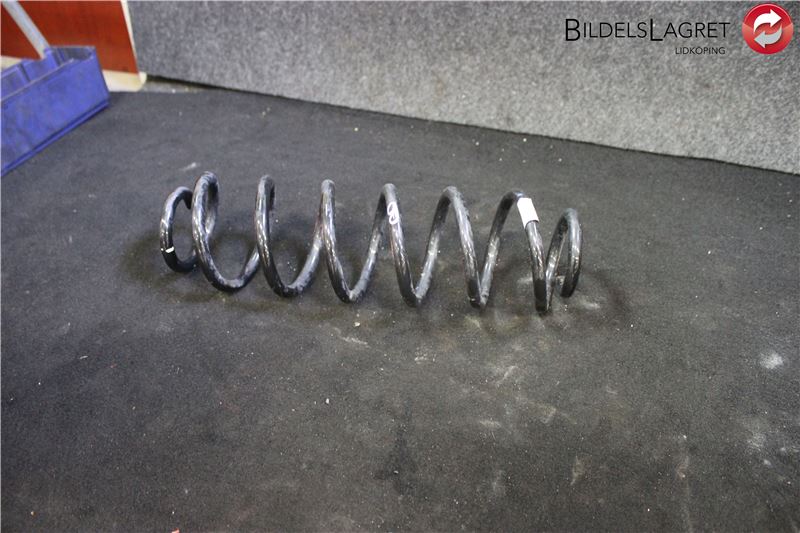 5Q0-511-121-BD : Bagfjeder - Autoparts24