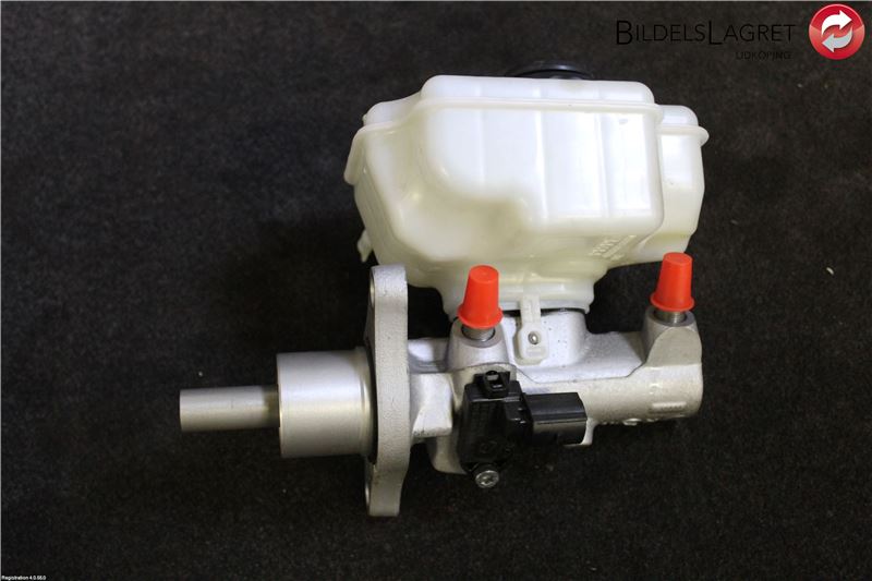 Brake - Master cylinder VW CADDY IV Box (SAA, SAH)