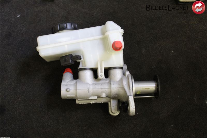 5Q1-614-019-R-REP : Bremse hovedcylinder - Autoparts24