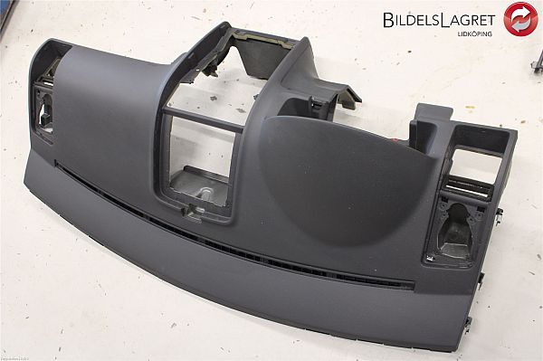 Dashbord VW TOURAN (1T3)